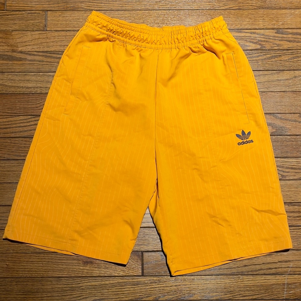 Adidas original shorts 🩳